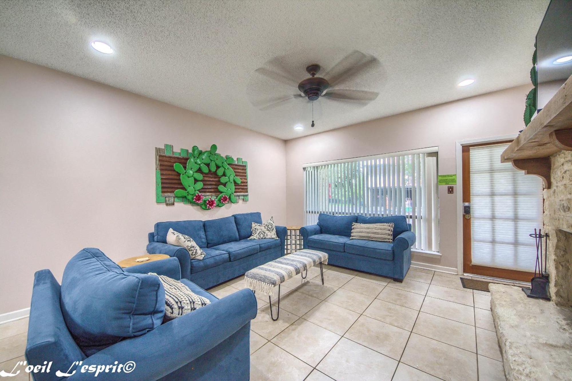 The Iron Cactus Condo On The Comal Cw C102 New Braunfels Extérieur photo