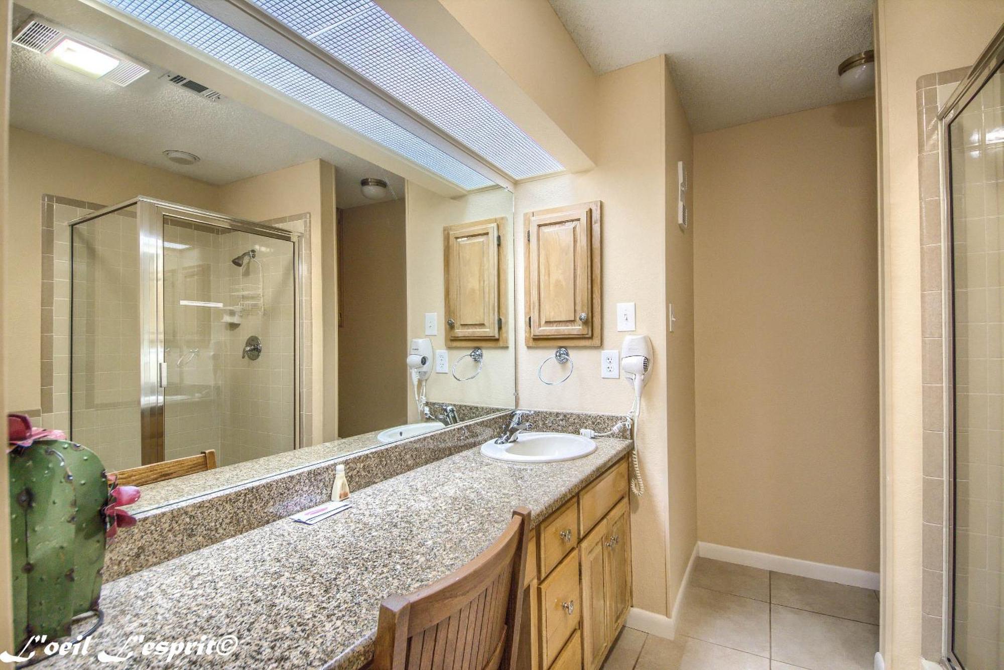 The Iron Cactus Condo On The Comal Cw C102 New Braunfels Extérieur photo